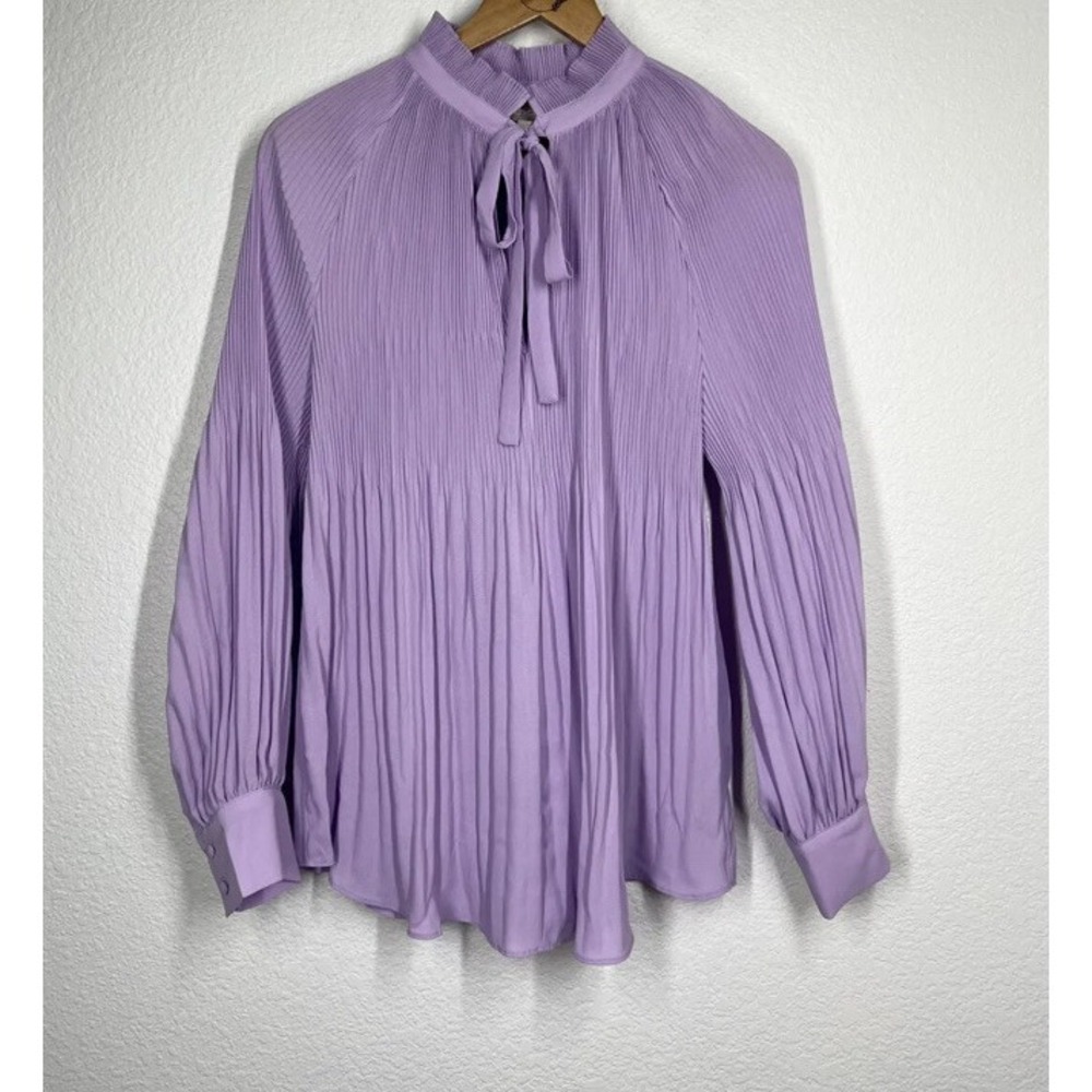 Chicos Pleated Lilac Purple Tie Neck Blouse Long Sleeve Lavender Top Size 3